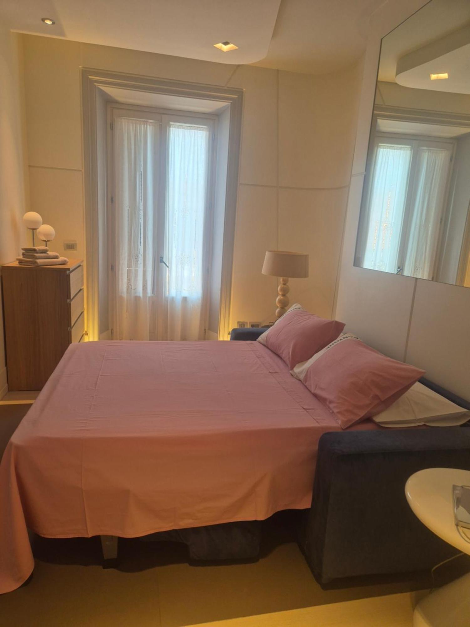Appartamento Attico Cavour Prati, Vicino Piazza Navona, Castel Sant'angelo E San Pietro Roma